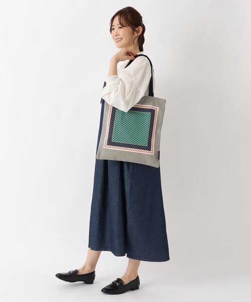 one'sterrace(ワンズテラス)の「【A4可】FH キャンバスA4トート(トートバッグ・レディース・ピンク系9/ダークブラウン系8/アイボリー系8/グレー系4・99)」の16枚目の写真
