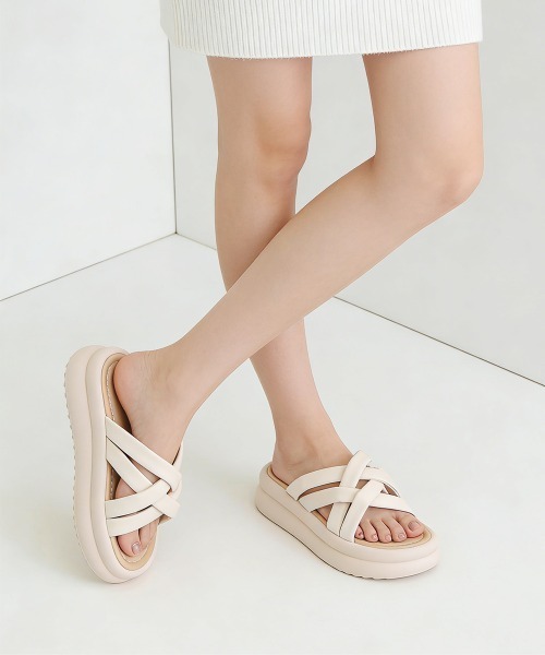 Miniministore(ミニミニストア)の「厚底サンダル クロスサンダル 美脚 夏(サンダル・レディース・アイボリー/ブラック・25.0cm/24.0cm/23.0cm/24.5cm/22.5cm/23.5cm)」の14枚目の写真