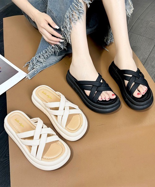 Miniministore(ミニミニストア)の「厚底サンダル クロスサンダル 美脚 夏(サンダル・レディース・アイボリー/ブラック・25.0cm/24.0cm/23.0cm/24.5cm/22.5cm/23.5cm)」の15枚目の写真