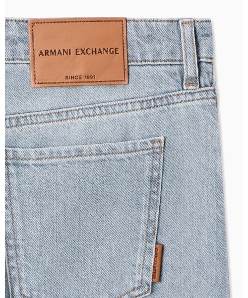 ARMANI EXCHANGE(アルマーニエクスチェンジ)の「【A|X アルマーニ エクスチェンジ】リジッドコットン ダークグレーデニムパンツ_J17 BOOTCUT LOOSE(デニムパンツ・レディース・ダークグレー・25inch/24inch/29inch/28inch/27inch/26inch)」の3枚目の写真