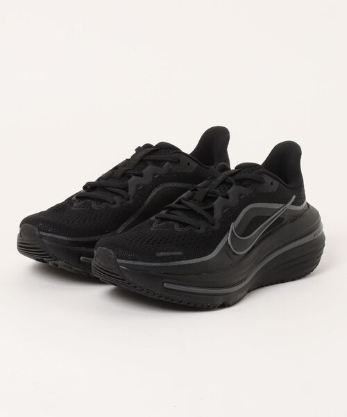 NIKE(ナイキ)の「NIKE ナイキ AIR WINFLO 12 エア ウィンフロー 12 MHV9272 ABC-MART限定 001BLACK/BLACK(スニーカー・メンズ・ブラック・30.0cm/29.0cm/28.5cm/28.0cm/27.5cm/27.0cm/26.5cm/26.0cm/25.5cm/25.0cm/24.5cm/24.0cm)」の1枚目の写真