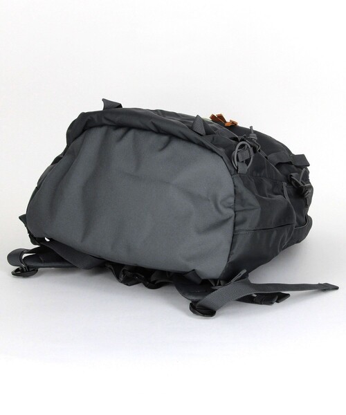 karrimor(カリマー)の「karrimor/カリマー VT day pack F(バックパック/リュック・メンズ・チャコールグレー/ブラック・ONE SIZE)」の5枚目の写真