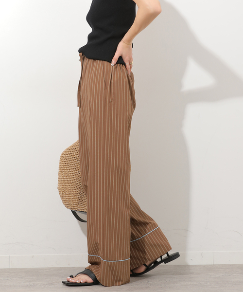 JOURNAL STANDARD relume（ジャーナルスタンダード　レリューム）の「パイピングストライプパンツ（その他パンツ・レディース・ブラウン/ブルー系その他/ネイビー・FREE）」の9枚目の写真