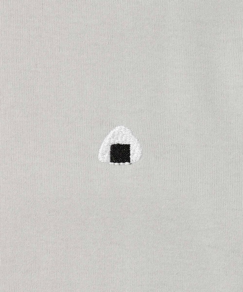 Mac-House(マックハウス)の「【T-GRAPHICS / ティーグラフィックス】 TC天竺 フードモチーフ ワンポイント 刺繍 レギュラー 半袖Tシャツ(Tシャツ/カットソー・メンズ・ネイビー/グレー/ホワイト/ブラウン/ブラック・S/M/L/XL)」の8枚目の写真