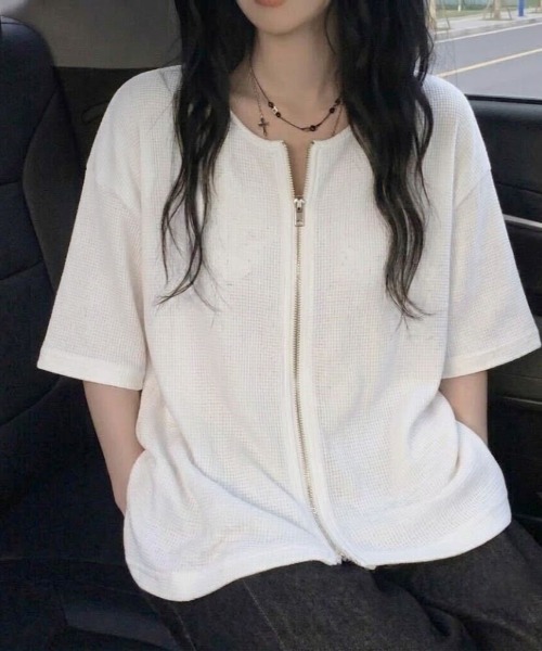 SHEPP(シープ)の「【UNISEX】ハーフジップワッフルルーズプルオーバー(Tシャツ/カットソー・メンズ・グレー/ブラック/ホワイト・L/M)」の2枚目の写真
