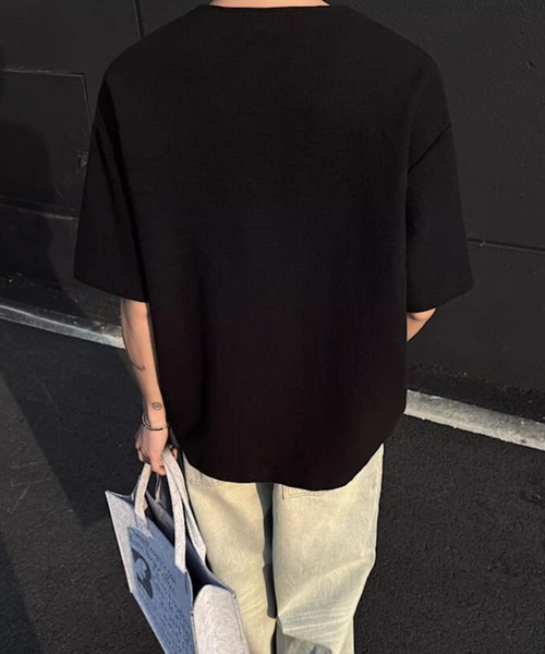 SHEPP(シープ)の「【UNISEX】ハーフジップワッフルルーズプルオーバー(Tシャツ/カットソー・メンズ・グレー/ブラック/ホワイト・L/M)」の13枚目の写真