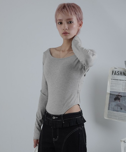 Ulysses(ユリシス)の「バックオープンボディスーツ(Tシャツ/カットソー・レディース・ホワイト/グレー・F)」の9枚目の写真