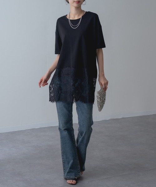 refinedworks(リファインドワークス)の「【refinedworks】レイヤード でも◎ 裾レース 半袖 Tシャツ(Tシャツ/カットソー・レディース・チャコールグレー/ブラック/ホワイト・FREE)」の11枚目の写真