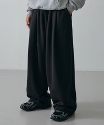 LXT（エルエックスティー）の「ツタックヒドゥンストリングワイドスウェットパンツ[ブラック]（スウェットパンツ）」