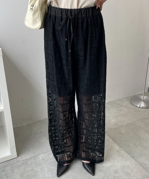 WEGO(ウィゴー)の「WEGO/【26春夏新作】パッチワークレースパンツ(その他パンツ・レディース・ホワイト/ブラック・FREE)」の10枚目の写真