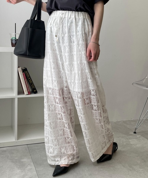 WEGO(ウィゴー)の「WEGO/【26春夏新作】パッチワークレースパンツ(その他パンツ・レディース・ホワイト/ブラック・FREE)」の13枚目の写真