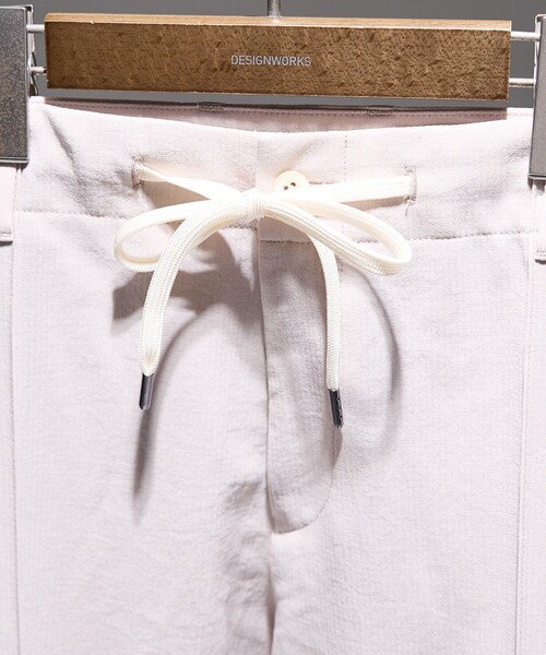 DESIGNWORKS（デザインワークス）の「【セットアップ対応】ピンタックイージーパンツ / 速乾性 / 防シワ性 / 形態安定性 / 通気性（スラックス・メンズ・ベージュ/ネイビー/ストライプ・44/46/48/50/52）」の10枚目の写真