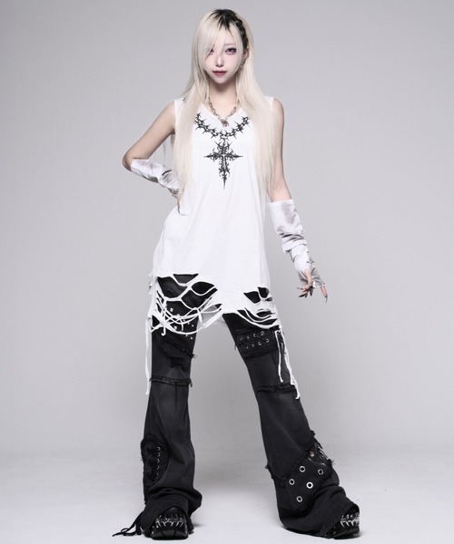 REFLEM(レフレム)の「『REFLEM/レフレム』ダメージタンクトップ(タンクトップ・レディース・A/チャコールグレー/ホワイト/ブラック・FREE)」の16枚目の写真