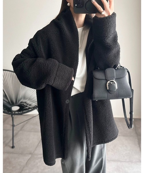 STYLEDOOR（スタイルドア）の「【サイズ展開あり】ボンディングボアコート（その他アウター・レディース・モカ/ブラック・M/L/LL）」の4枚目の写真