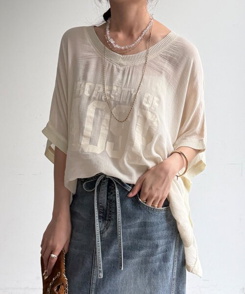 DouDou(ドゥドゥ)の「シアーポンチョロゴTEE(Tシャツ/カットソー・レディース・オフホワイト/チャコールグレー/カーキ・FREE)」の2枚目の写真