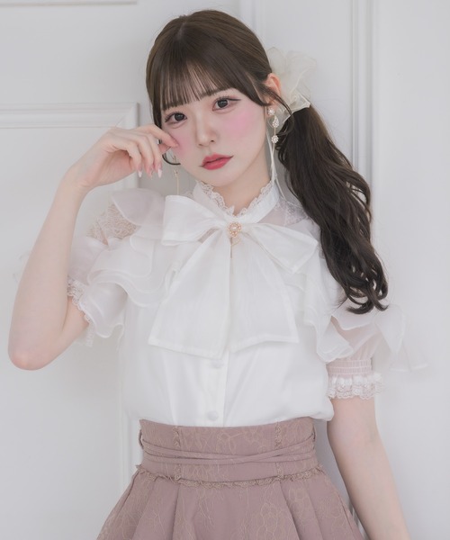 couture BY ROJITA(クチュールバイロジータ)の「ラッフルシアーブラウス(シャツ/ブラウス・レディース・ホワイト/ブラック/ピンクベージュ/その他・FREE)」の1枚目の写真