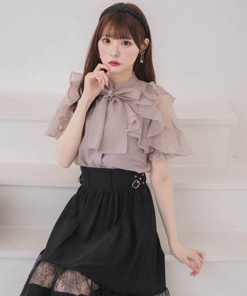 couture BY ROJITA(クチュールバイロジータ)の「ラッフルシアーブラウス(シャツ/ブラウス・レディース・ホワイト/ブラック/ピンクベージュ/その他・FREE)」の10枚目の写真