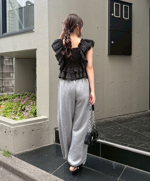 continuer de NICE CLAUP(コンティニューデナイスクラップ)の「キラキラロゴスウェットパンツ(スウェットパンツ・レディース・ピンク/ブラック/トップグレー・FREE)」の4枚目の写真