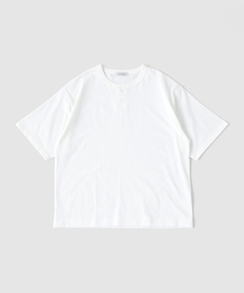JOURNAL STANDARD(ジャーナルスタンダード)の「シルケット 2ボタン ヘンリネック Tシャツ(Tシャツ/カットソー・メンズ・ブラック/ホワイト/ブラック系その他/ボルドー・LARGE/MEDIUM)」の1枚目の写真