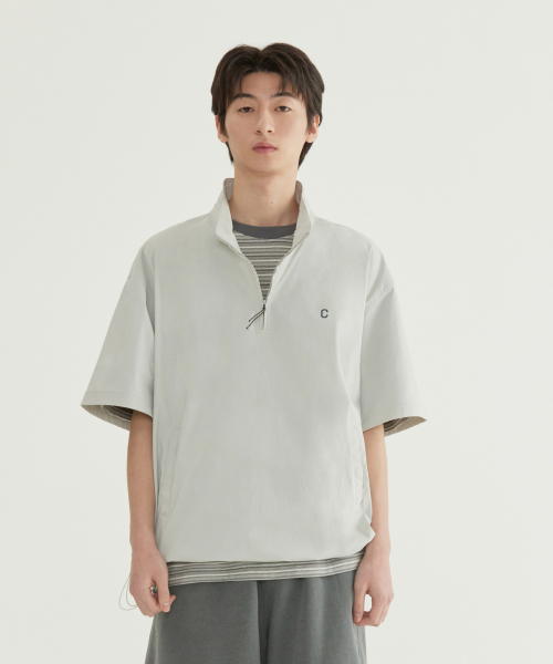 COVERNAT(カバーナット)の「ナイロンハーフジップTシャツライトグレー(Tシャツ/カットソー・メンズ・その他・SMALL/MEDIUM/LARGE/X-LARGE/XX-LARGE)」の1枚目の写真