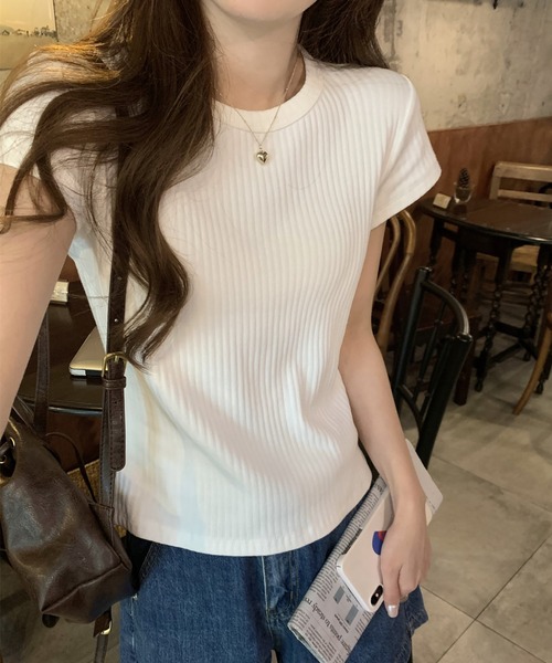Girly Doll(ガーリードール)の「クルーネックリブTシャツ(Tシャツ/カットソー・レディース・ホワイト/ベージュ/ブラック・M/L)」の13枚目の写真