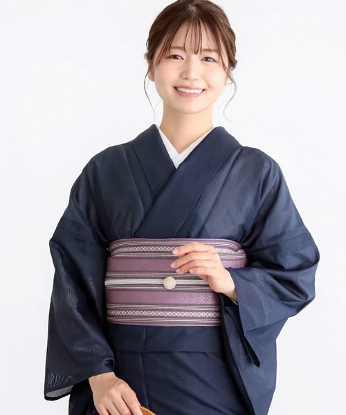 kimonomachi（キモノマチ）の「レディース 夏着物 色無地 絽（駒絽）洗える単衣着物 ポリエステル M/L KIMONOMACHIオリジナル（着物・レディース・ラベンダー/ダークネイビー/セージグリーン・L/M）」の2枚目の写真