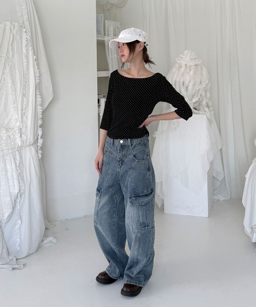 4INT.(フォイント)の「ウォッシュド カーゴ デニム ワイドパンツ(デニムパンツ・レディース・ブルー・L/M/S)」の6枚目の写真
