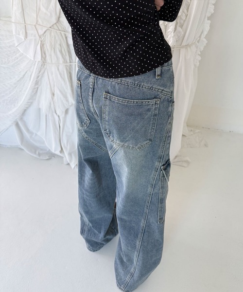 4INT.(フォイント)の「ウォッシュド カーゴ デニム ワイドパンツ(デニムパンツ・レディース・ブルー・L/M/S)」の12枚目の写真