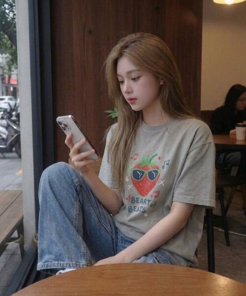 WILDROCK(ワイルドロック)の「ベリービーツ ピグメントオーバーサイズ半袖Tシャツ(クロップ付き)(Tシャツ/カットソー・レディース・ブラック/ホワイト/チャコール/ライトグレー/カーキ/ブルー/ライトパープル/ベビーピンク・MEDIUM/SMALL/LARGE/X-SMALL/FREE)」の16枚目の写真