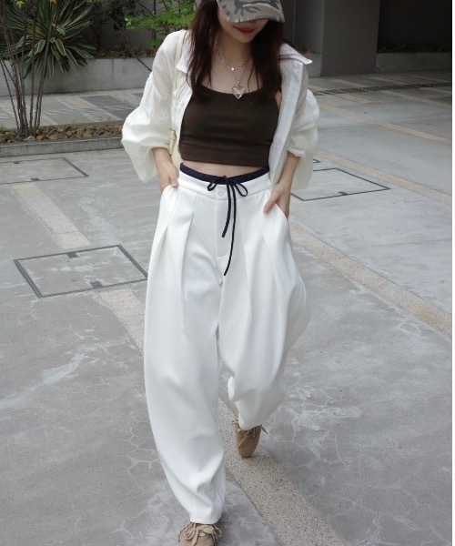 JUMELLE(ジュメロ)の「ダブルウエストスウェットパンツ(スウェットパンツ・レディース・アイボリー/ネイビー・MEDIUM/SMALL)」の21枚目の写真