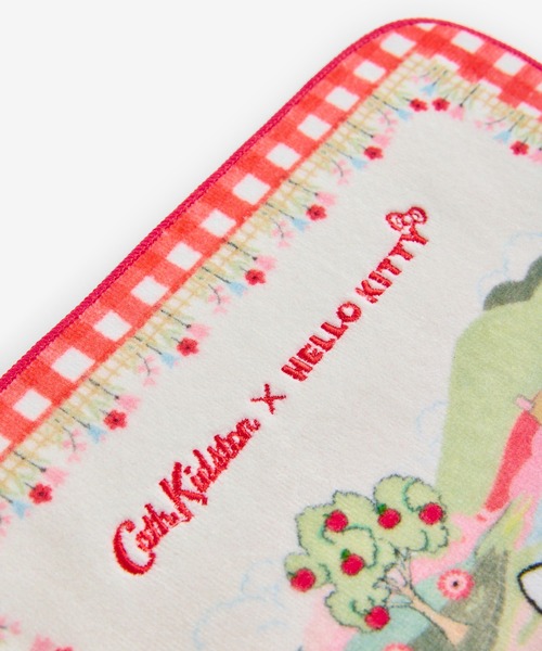 Cath Kidston(キャスキッドソン)の「Cath Kidston × Hello Kitty タオルハンカチ(ハンカチ/ハンドタオル・レディース・レッド・FREE)」の3枚目の写真