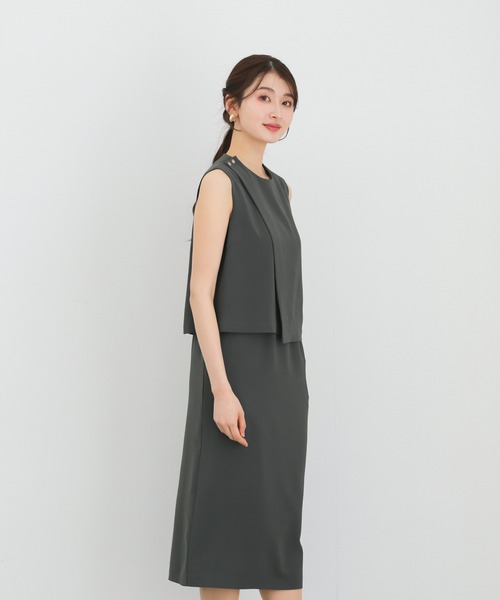 WHITE JOOLA(ホワイトジョーラ)の「【 UVカット・速乾・洗える 】ハイストレッチカルゼワッシャー・レイヤード風ワンピース(ワンピース・レディース・ブラック/チャコールグレー/オフホワイト・L/M/S)」の7枚目の写真