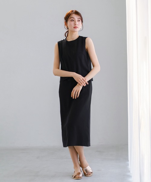 WHITE JOOLA(ホワイトジョーラ)の「【 UVカット・速乾・洗える 】ハイストレッチカルゼワッシャー・レイヤード風ワンピース(ワンピース・レディース・ブラック/チャコールグレー/オフホワイト・L/M/S)」の11枚目の写真