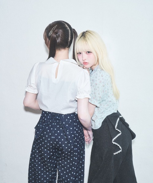 Lovilyn(ラヴィリン)の「バッグリボンバレルデニム(デニムパンツ・レディース・インディゴブルー/ブラック・SMALL/MEDIUM)」の13枚目の写真