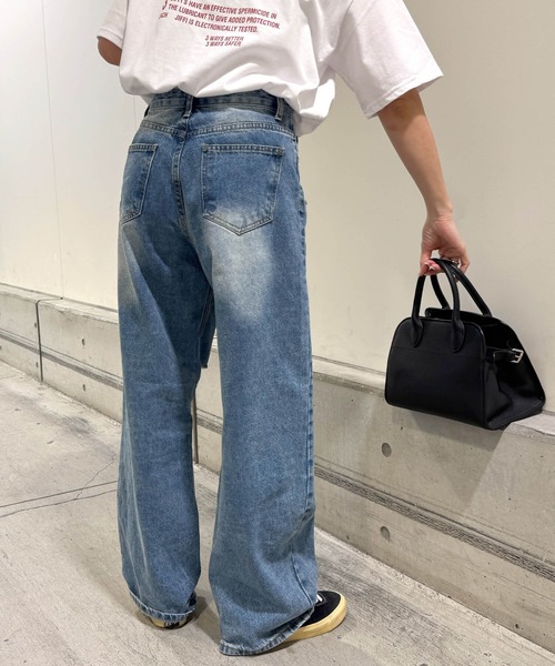 ISOOK(アイスー)の「ヴィンテージダメージワイドデニム(chiica select) / ダメージデニム クラッシュデニム ハイウエスト ブルーデニム(デニムパンツ・レディース・ブルー・S/M)」の2枚目の写真