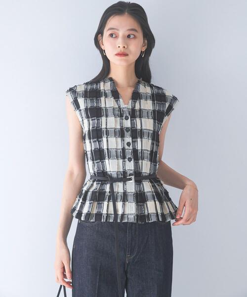 URBAN RESEARCH ROSSO WOMEN(アーバンリサーチ ロッソ)の「チェックジャガードタックデザインブラウス(シャツ/ブラウス・レディース・ブラック・FREE)」の2枚目の写真