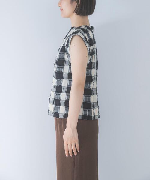 URBAN RESEARCH ROSSO WOMEN(アーバンリサーチ ロッソ)の「チェックジャガードタックデザインブラウス(シャツ/ブラウス・レディース・ブラック・FREE)」の10枚目の写真