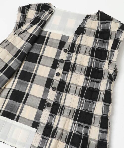URBAN RESEARCH ROSSO WOMEN(アーバンリサーチ ロッソ)の「チェックジャガードタックデザインブラウス(シャツ/ブラウス・レディース・ブラック・FREE)」の14枚目の写真