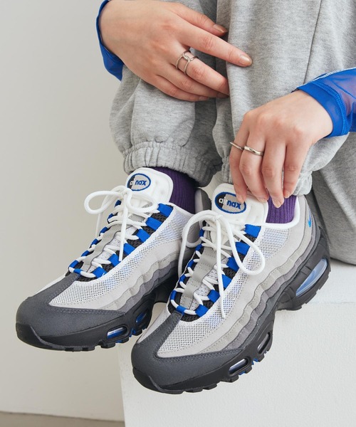 NIKE(ナイキ)の「ナイキ エア マックス 95 ビッグ バブル ウィメンズシューズ / Nike Air Max 95 Big Bubble Women's Shoes HJ5996-006 Black(スニーカー・レディース・ブラック・22/23.5/24/25.5/25/24.5/23/26)」の6枚目の写真