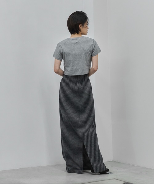 feepur（フェピュール）の「【TALLサイズあり】ボーダーナロースカート（スカート・レディース・チャコールグレー・SMALL/MEDIUM/TALL）」の13枚目の写真