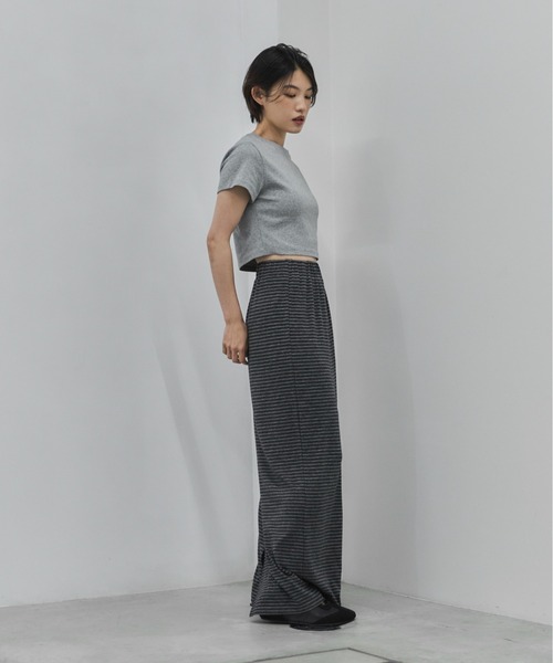 feepur（フェピュール）の「【TALLサイズあり】ボーダーナロースカート（スカート・レディース・チャコールグレー・SMALL/MEDIUM/TALL）」の14枚目の写真