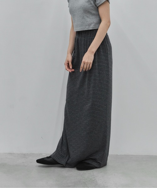 feepur（フェピュール）の「【TALLサイズあり】ボーダーナロースカート（スカート・レディース・チャコールグレー・SMALL/MEDIUM/TALL）」の21枚目の写真