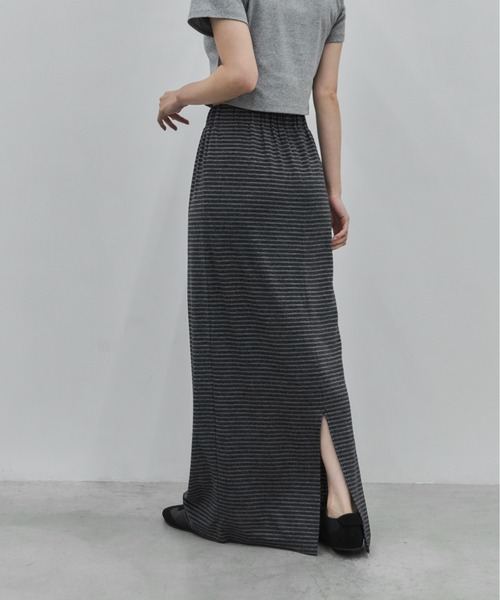 feepur（フェピュール）の「【TALLサイズあり】ボーダーナロースカート（スカート・レディース・チャコールグレー・SMALL/MEDIUM/TALL）」の22枚目の写真