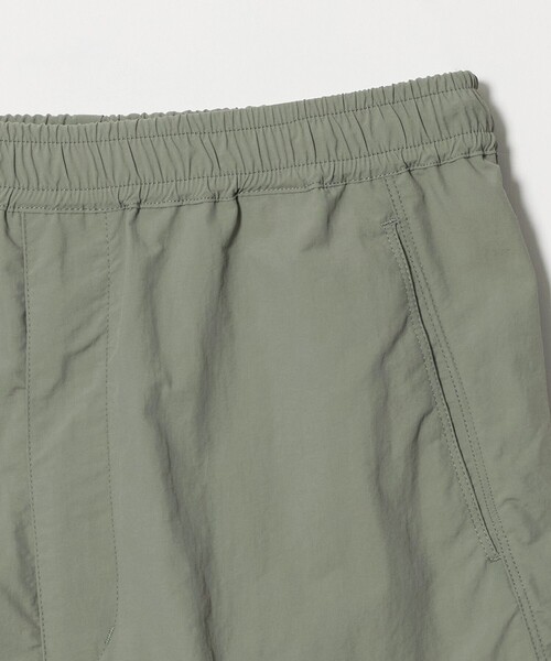 green label relaxing(グリーンレーベルリラクシング)の「【別注/WEB限定】<3/2 WORKS>GLR サプレックスナイロン イージー ショーツ(その他パンツ・メンズ・オリーブ/ブラック・S/XL/M/L)」の4枚目の写真