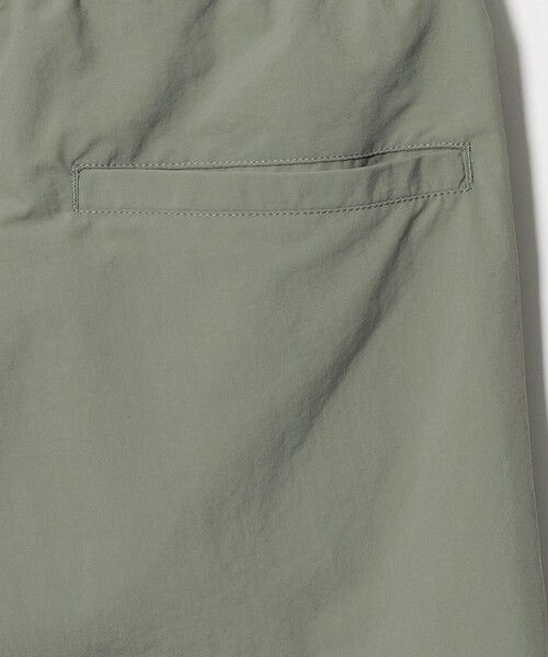 green label relaxing(グリーンレーベルリラクシング)の「【別注/WEB限定】<3/2 WORKS>GLR サプレックスナイロン イージー ショーツ(その他パンツ・メンズ・オリーブ/ブラック・S/XL/M/L)」の7枚目の写真