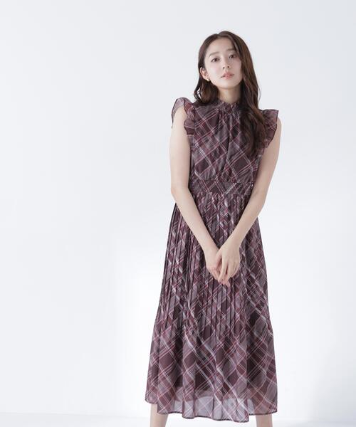 NATURAL BEAUTY BASIC(ナチュラルビューティーベーシック)の「オータムチェックシャーリングワンピース(ワンピース・レディース・ベージュ系その他/ブラウン系その他・SMALL/MEDIUM/P/S)」の2枚目の写真