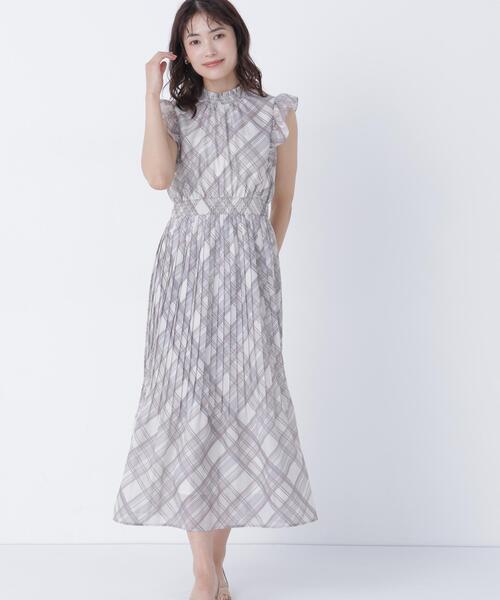 NATURAL BEAUTY BASIC(ナチュラルビューティーベーシック)の「オータムチェックシャーリングワンピース(ワンピース・レディース・ベージュ系その他/ブラウン系その他・SMALL/MEDIUM/P/S)」の15枚目の写真