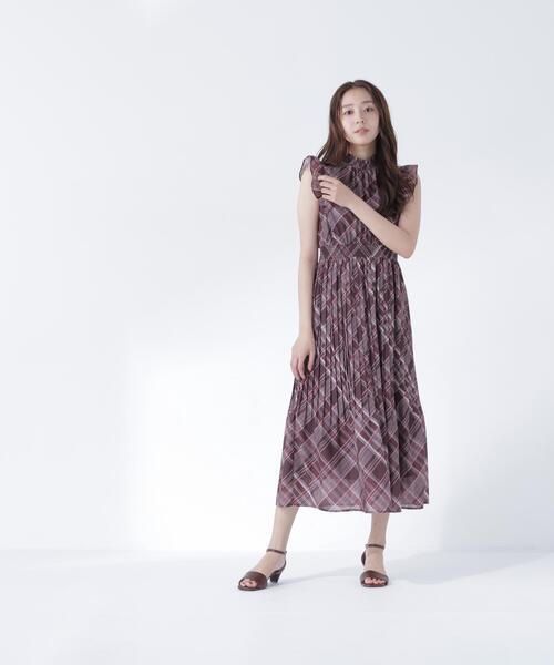 NATURAL BEAUTY BASIC(ナチュラルビューティーベーシック)の「オータムチェックシャーリングワンピース(ワンピース・レディース・ベージュ系その他/ブラウン系その他・SMALL/MEDIUM/P/S)」の7枚目の写真