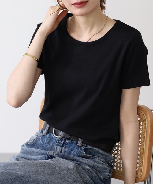 FUNALIVE（ファンアライブ）の「UネックコンパクトコットンTシャツ 半袖（Tシャツ/カットソー・レディース・オフホワイト/グレイッシュベージュ/カーキ/ブラック・L/LL/M）」の3枚目の写真