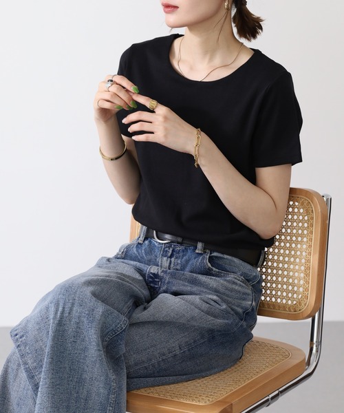 FUNALIVE（ファンアライブ）の「UネックコンパクトコットンTシャツ 半袖（Tシャツ/カットソー・レディース・オフホワイト/グレイッシュベージュ/カーキ/ブラック・L/LL/M）」の12枚目の写真